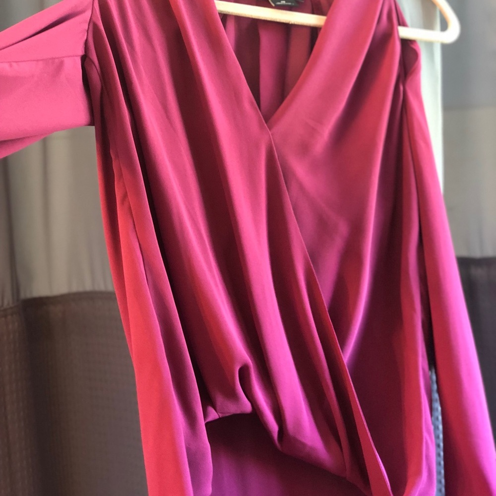 Open hole shoulder blouse
